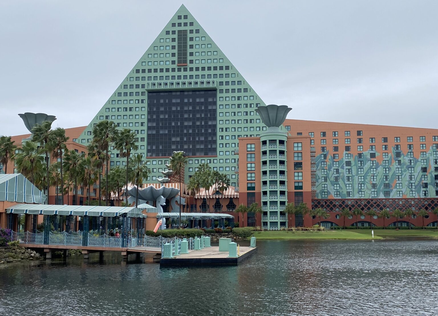 6 Ways from Orlando Airport to Swan & Dolphin Resort - Resort Rat