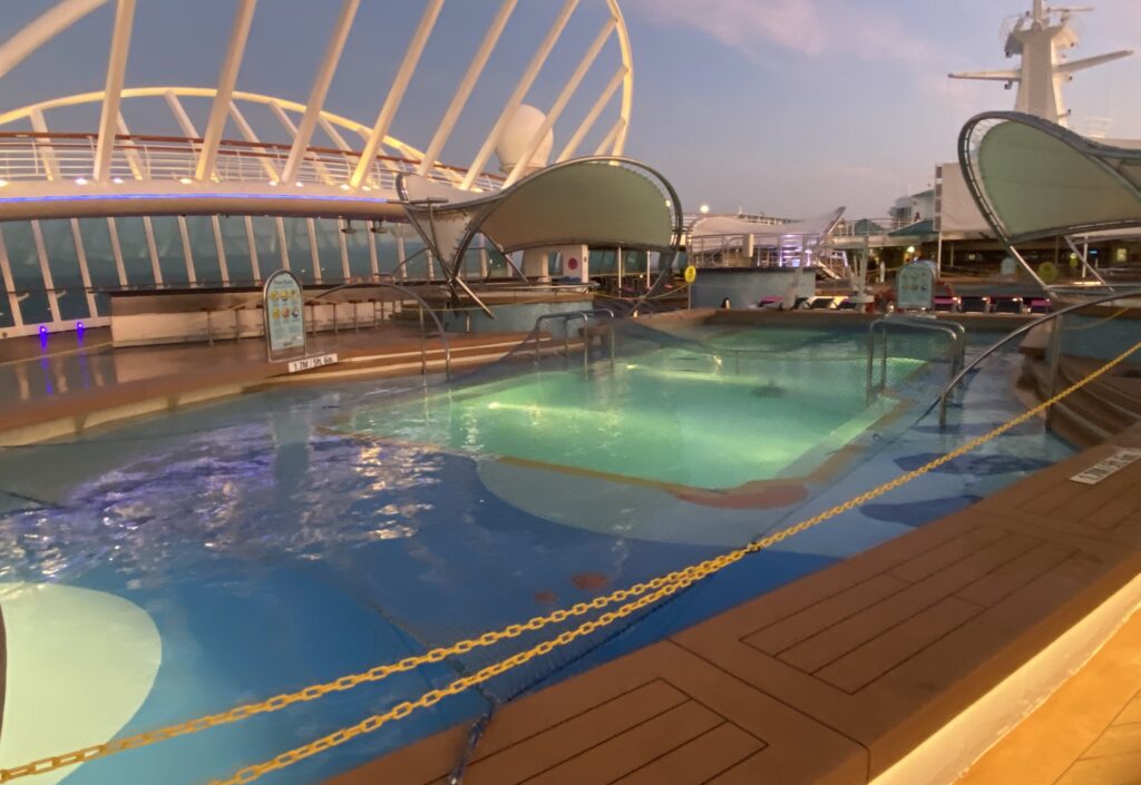 enchantment of the seas pools