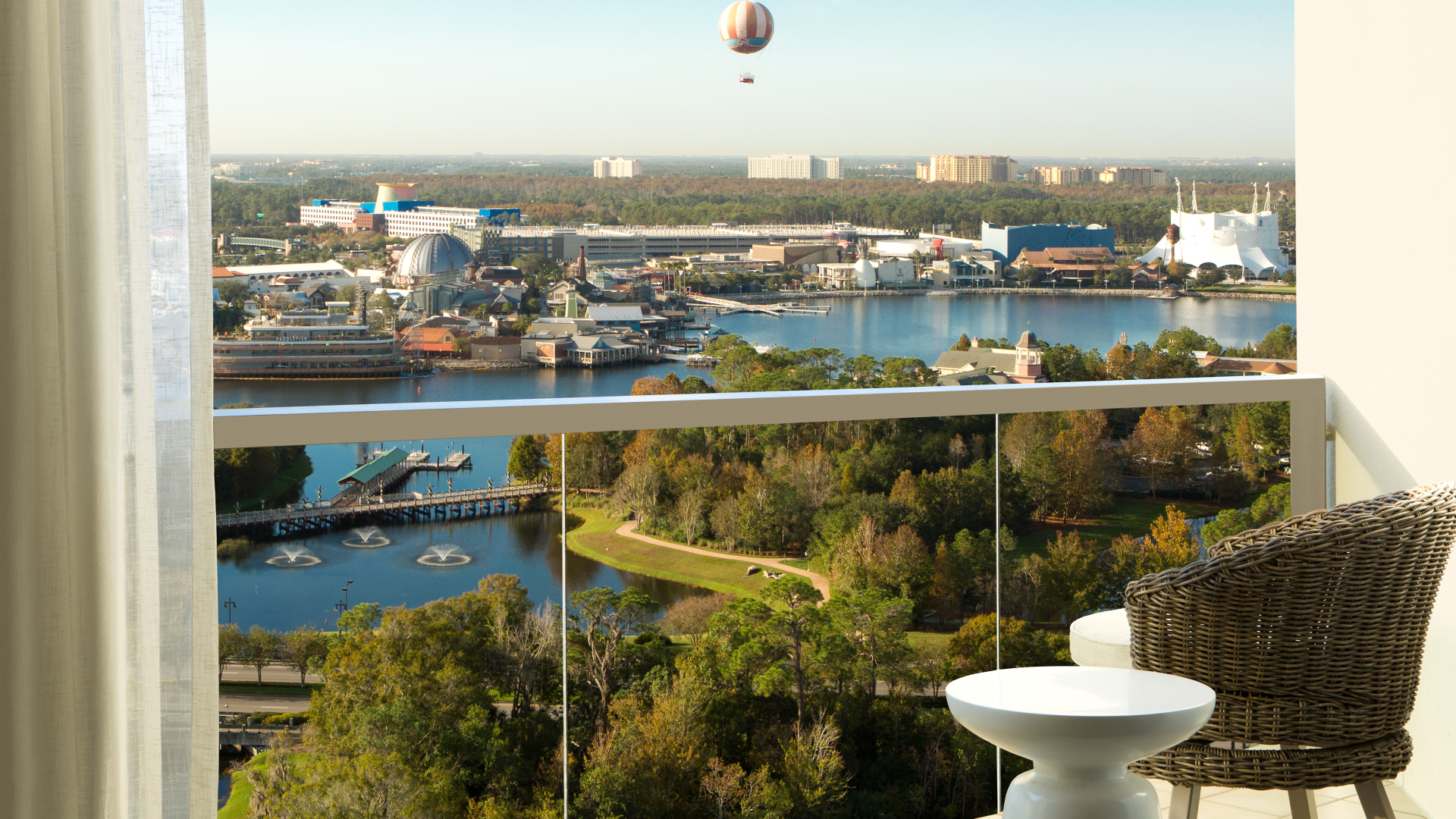 Hilton Orlando Buena Vista Place - Balcony