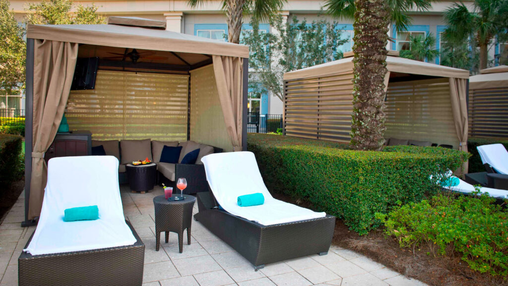 Waldorf Astoria Orlando - Poolside Cabana