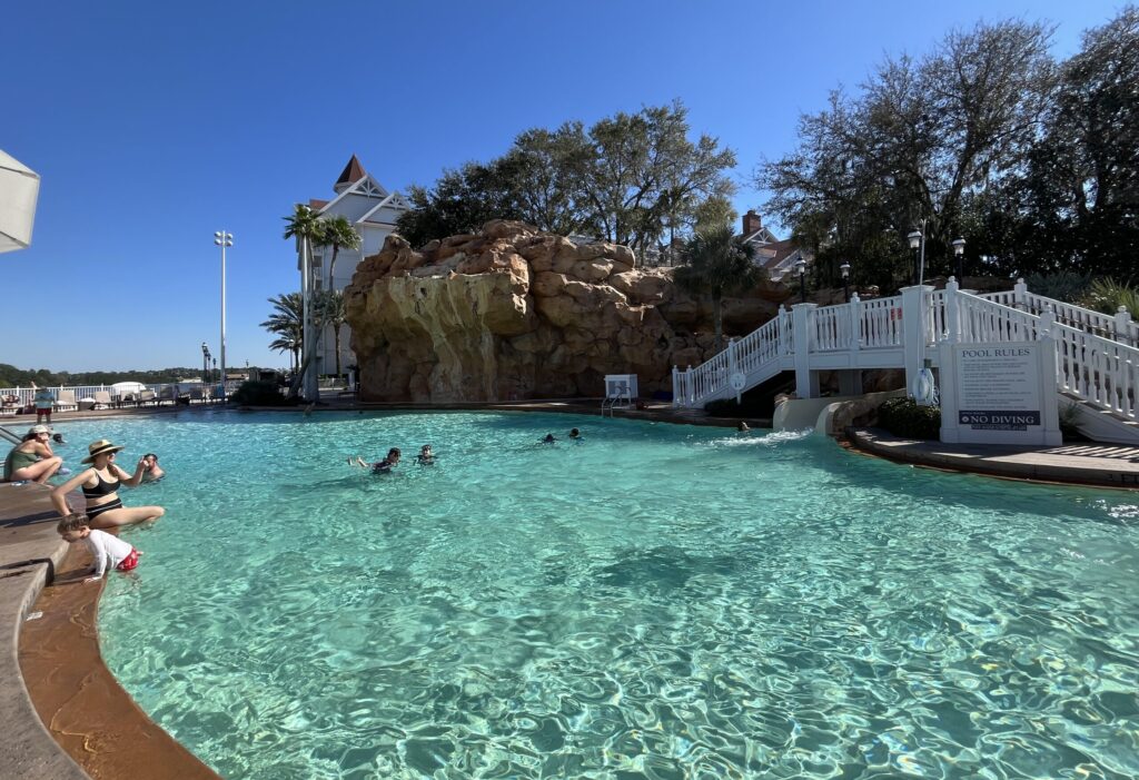 grand floridian resort pools