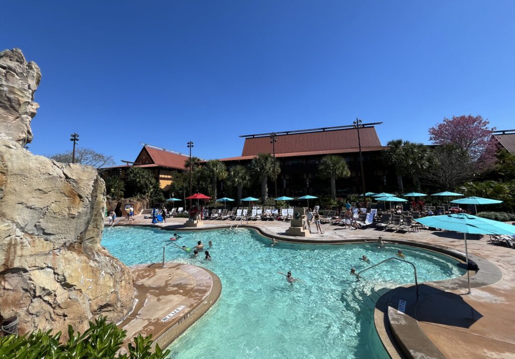 pools at disneys polynesian resort