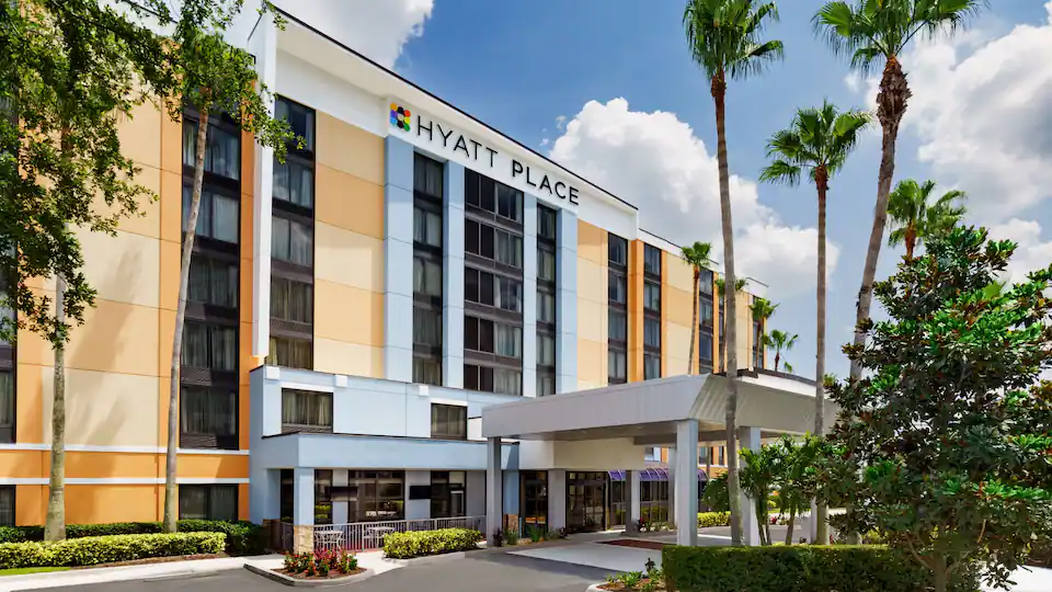 Hyatt Place Across from Universal Orlando - Hyatt Hotels near Disney World